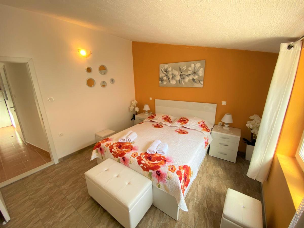 Apartment Beach Makarska Exterior photo